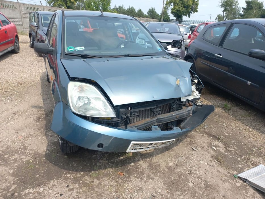 Ford Fiesta MK6 1.25 benzyna 03r U2 wszystkie części maska drzwi lampa