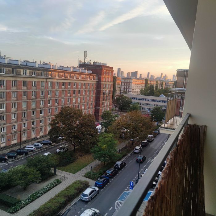 Przestronne 2 pokoje na Pradze-Północ – świetna lokalizacja, loggia, panorama Warszawy