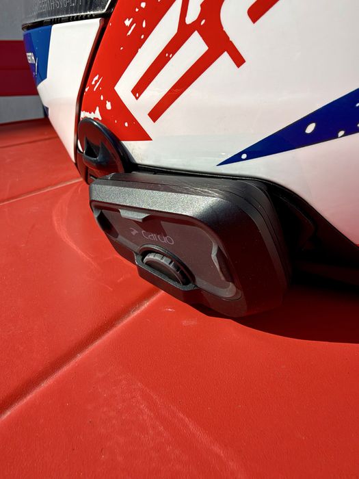 Schuberth E2 Explorer + Cardo Freecom 4X + acessórios