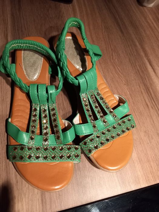 Nowe sandałki 38 roz