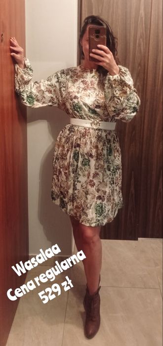Sukienka w kwiaty Wasalaa