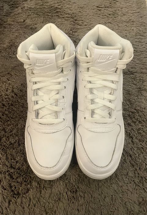 Nike Ebernom Mid