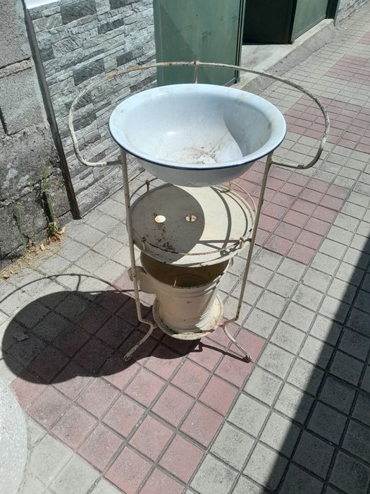 Lavatório.                         .