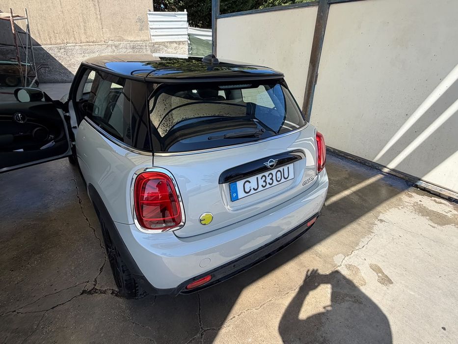 Mini Cooper S  |  Eléctrico  |  2022  |  19.600km