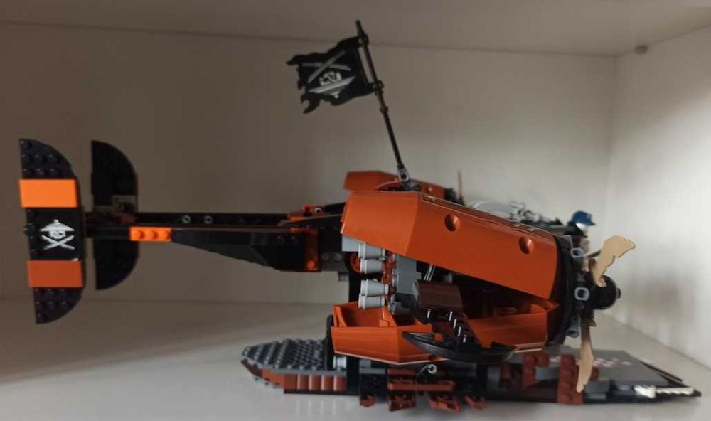 Lego Ninjago Twierdza Nieszczęścia 70605