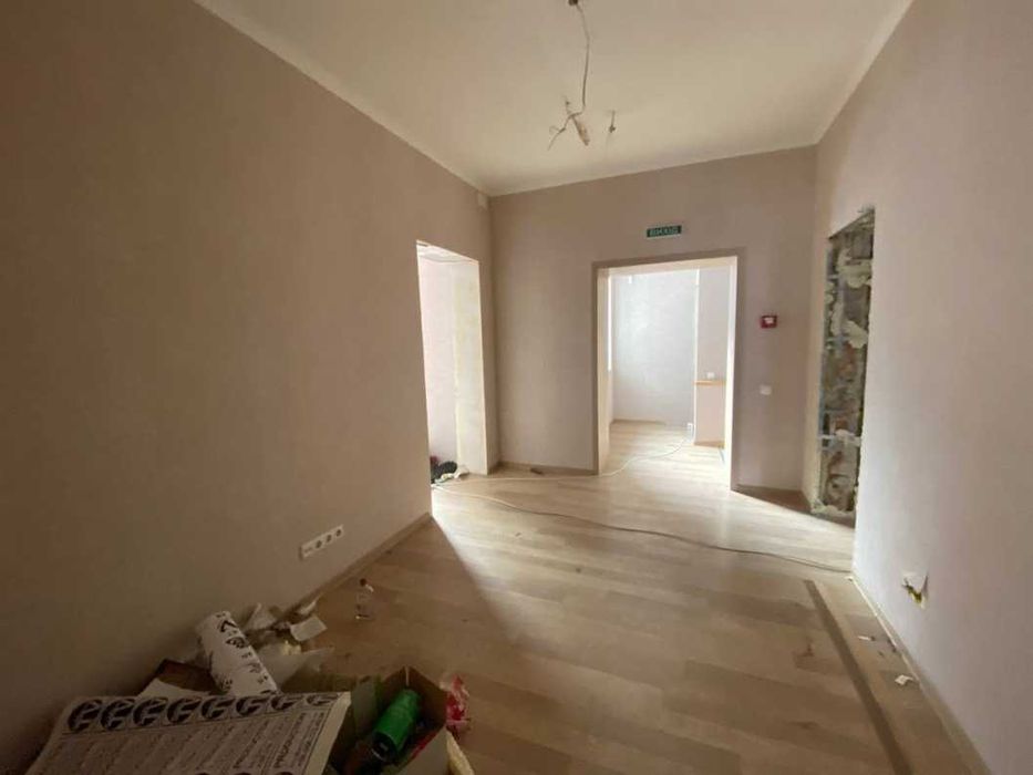 Оренда окремої будівлі 514 м² у центрі Дніпра пров. Барикадний, 5