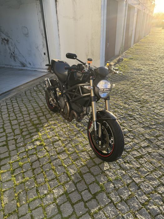 Ducati Monster 1100 Evo