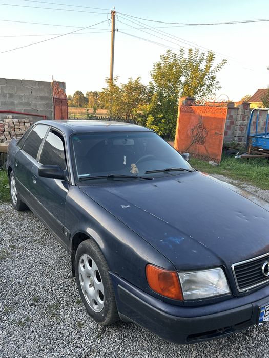 Audi A6 C4.