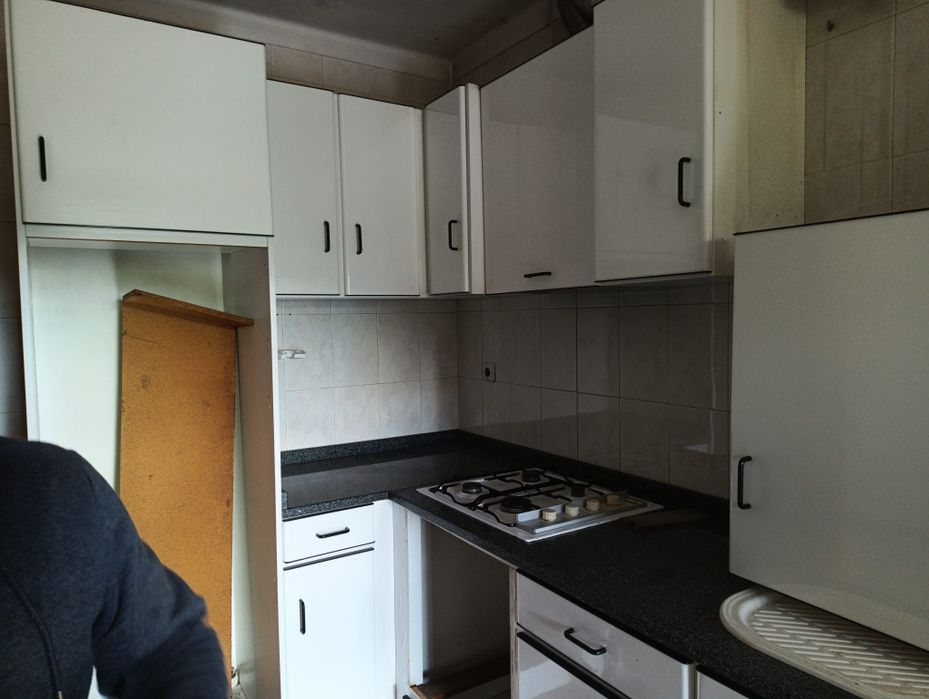 Cozinha em bom estado na povoa de lanhoso