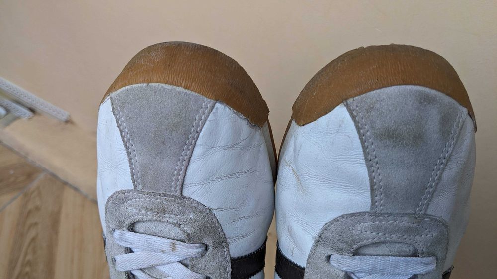ADIDAS CHILE 62 Aged White Leather Trainers