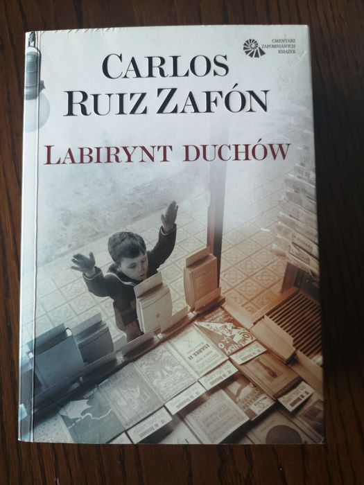 Sprzedam książkę.