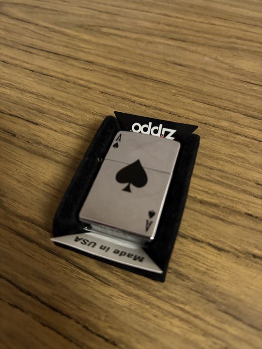 Zippo Às de Espadas