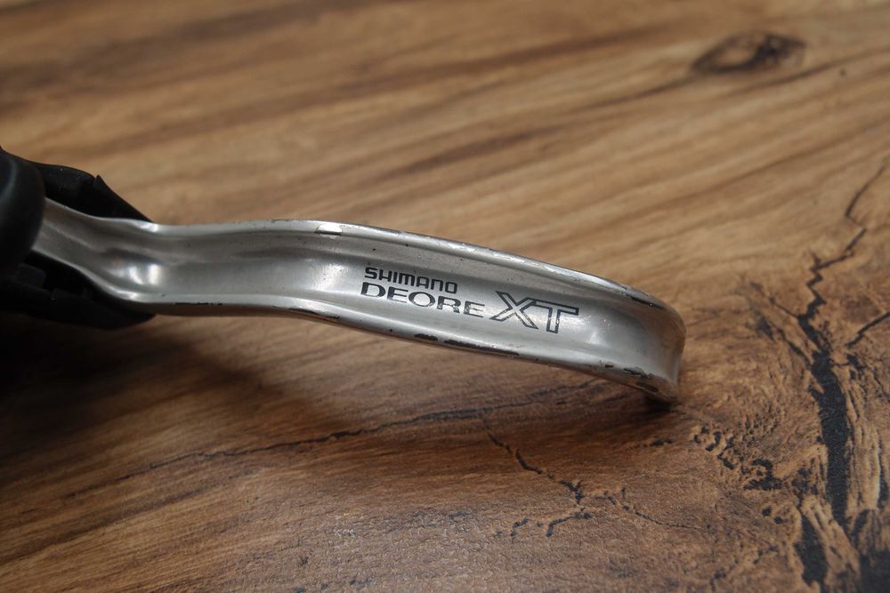 prawa klamkomanetka Shimano Deore XT ST-M737 8 rzędów