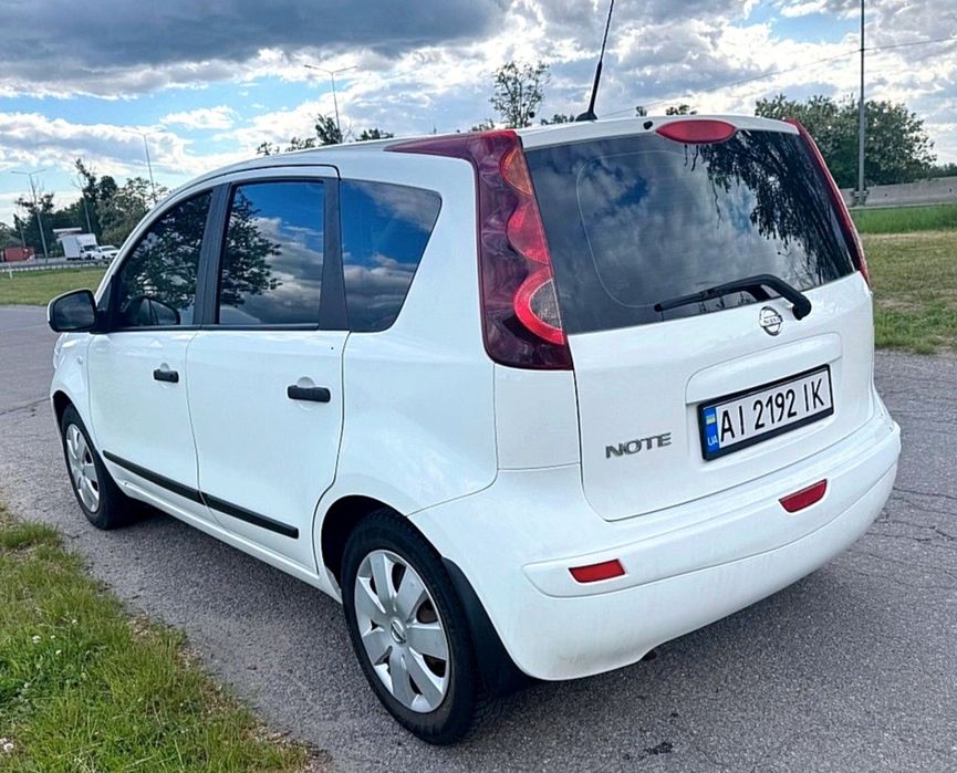 Nissan Note  2012 Після незначної ДТП. НА ВПЕВНЕНОМУ ХОДУ. Відмінний стан.