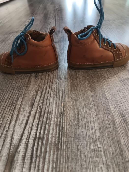 Trampki Lasocki rozmiar 21 za kostkę
