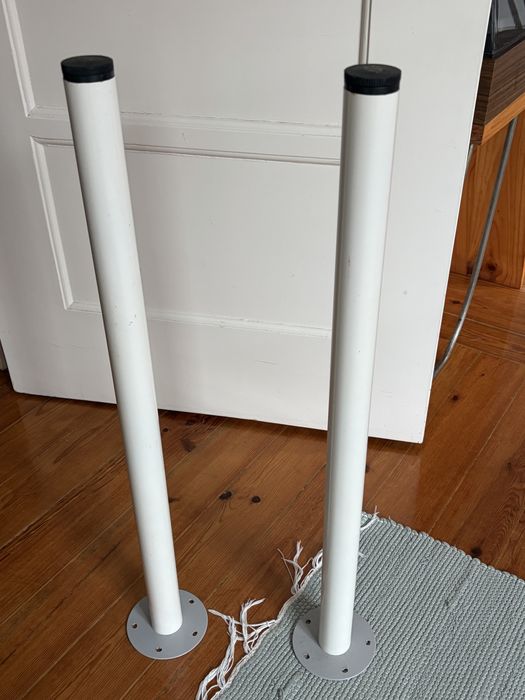 2 pés secretária Ikea