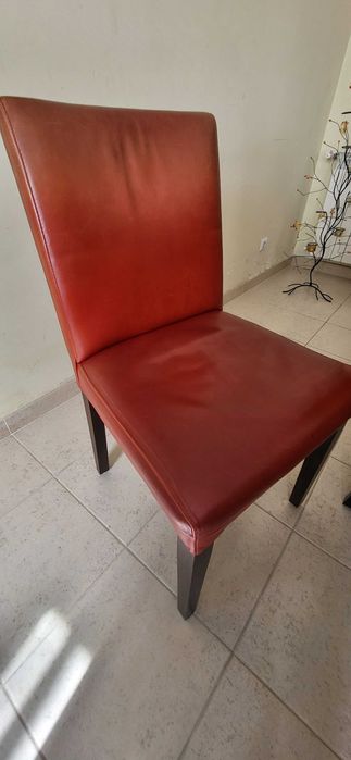 Conjunto  Mesa com 6 cadeiras