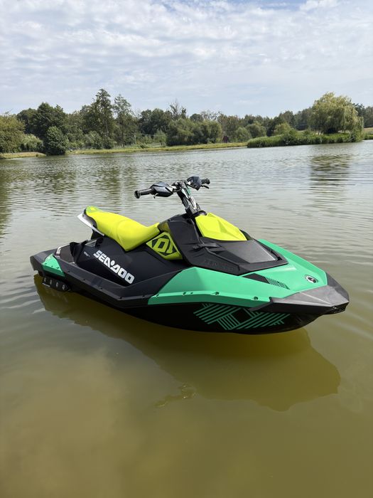 SEA-DOO Spark trixx 3up