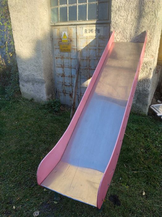 Slizgawka Duza Metalowa, Solidna