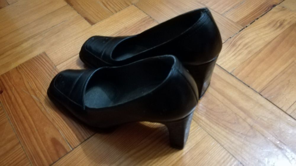 Sapatos de senhora em azul marinho