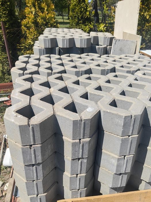 Płyta ażurowa 60x40x10cm z firmy KAMAL z atestem  38% powierzchni Bio