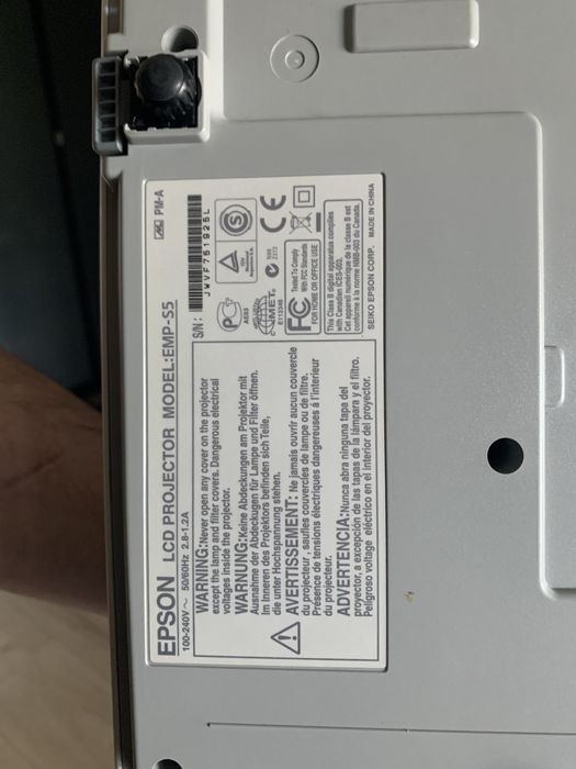 Projektor EPSON EMP-S5