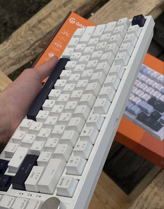 Клавиатура Gamepro Genesis Warden white mk160bl