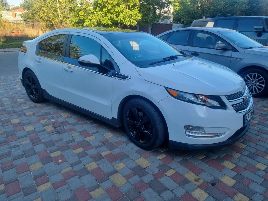 Терміново! Chevrolet Volt 2012 9999$  170 000 к