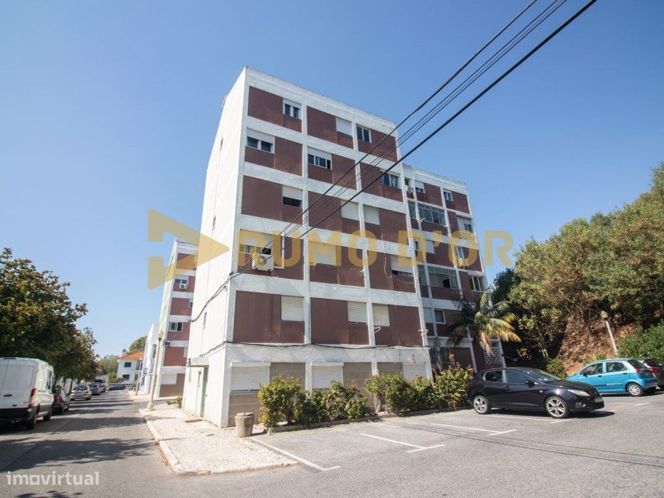 Apartamento T4 em Alvalade