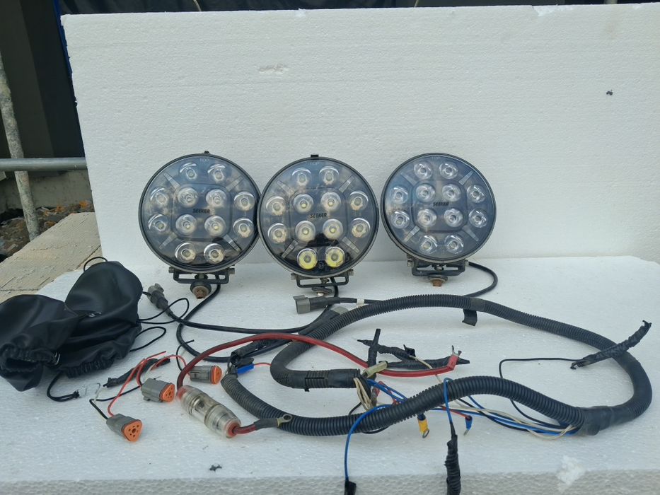 автомобільні додаткові LED фари дальнього сітла SEEKER