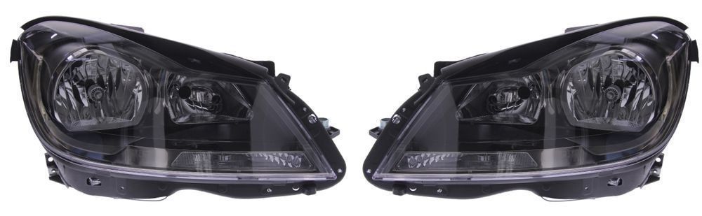 Mercedes W204 Reflektor Przedni Lampa Przednia