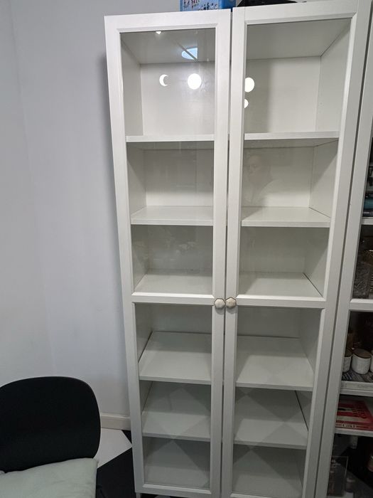 Regał na książki ikea