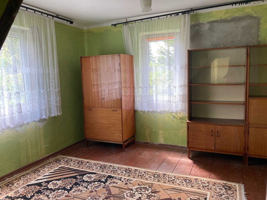 Przestronny dom otoczony lasami