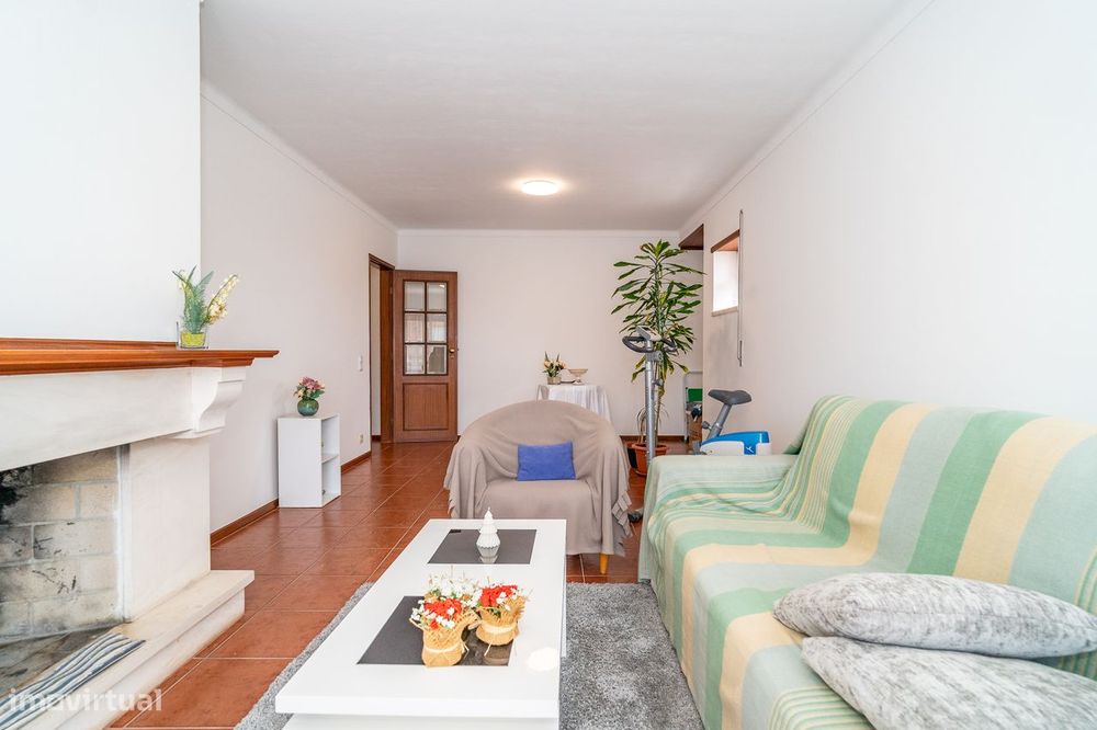 Apartamento T2 - 100 m2, Junto ao Centro Escolar - Cantanhede