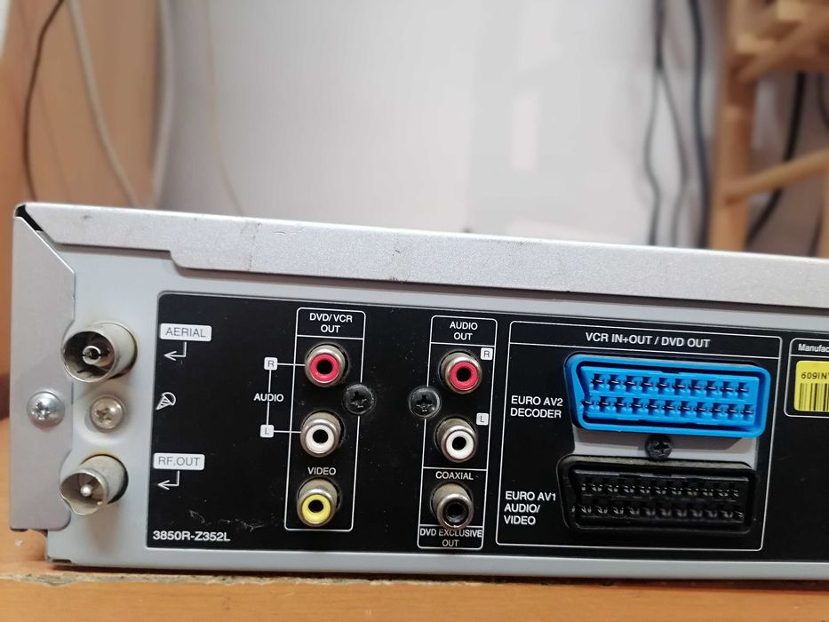 Magnetowid VHS LG V9700 Combo pilot