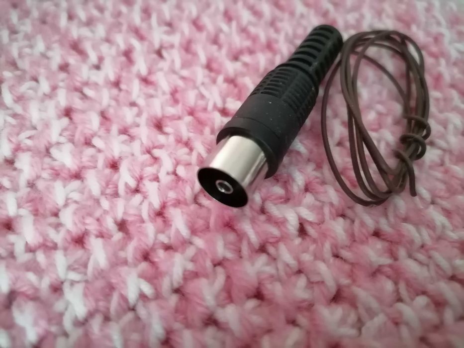 Антенна для радио FM / AM ( ФМ ) металлический штекер кольцо трубочка