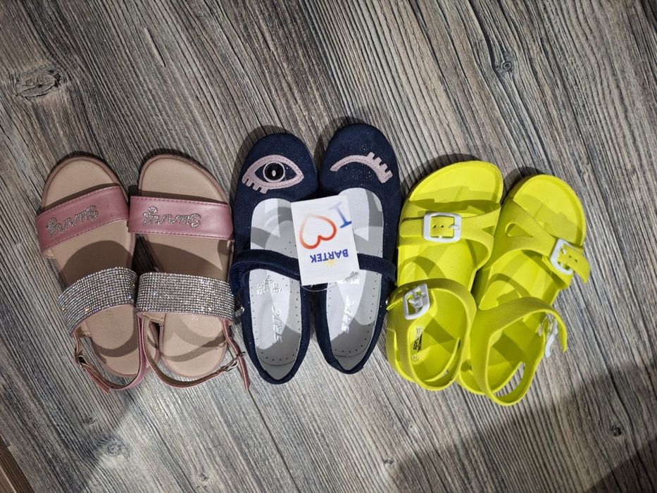 Buty dla dzieeczynki.Klapki 30, sandały 31, buty Bartek nowe 32