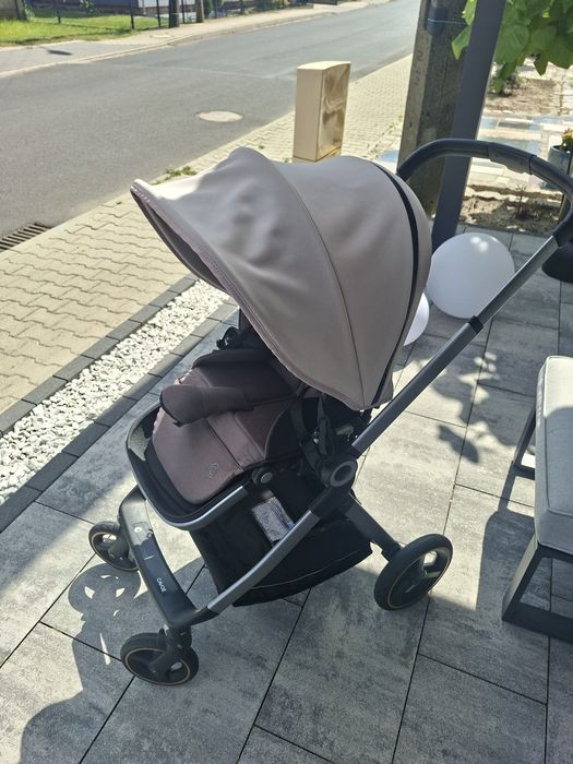 Spacerówka  wózek  firmy  Cavoe