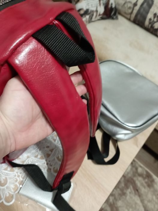 Продам гарні нові рюкзаки кожзам