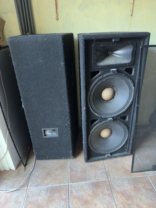 Vendo caixas de colunas