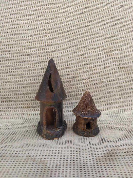 Аквариум . Крышки для аквариумов с лампами освещения. Фигурки.