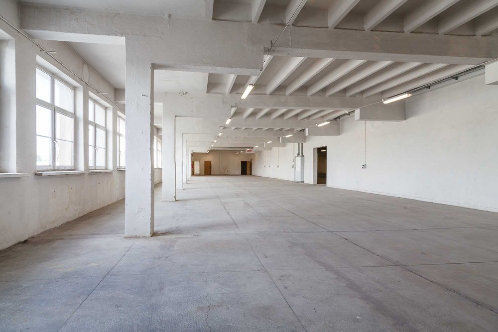 Lokal magazynowy 240m² w centrum Pabianic