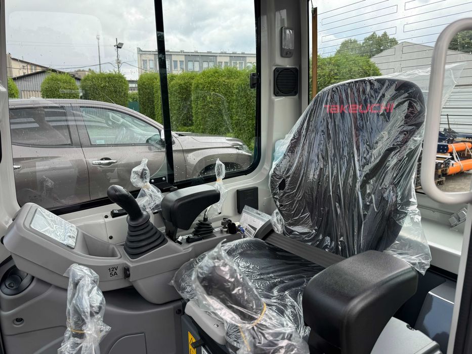 Minikoparka Takeuchi TB320 - 2 tony! Nowa!