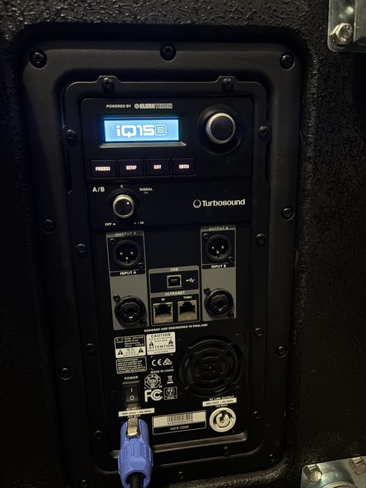 Subwoofer Turbosound IQ15B