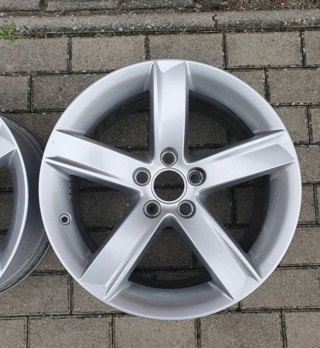 4x Audi alufelgi A5 a4 b8 17 cali 7,5J ET28 5x112 1