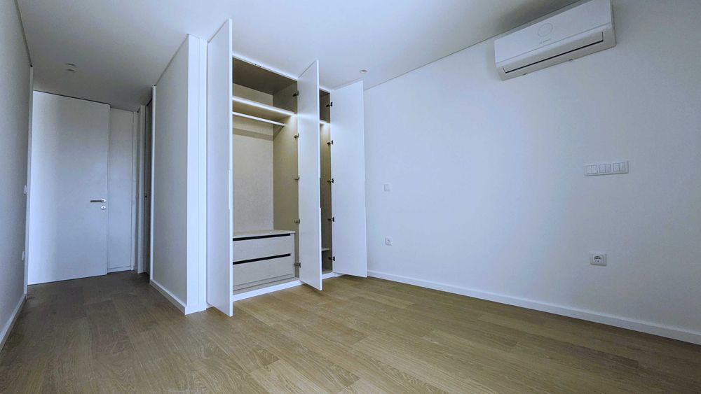 Apartamento T2 - Grandes Vistas\ Varanda\ L. Garagem, Centro V.N.Gaia