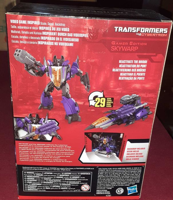Skywarp figurka 16 cm Transformers: War for Cyberron Voyager Class