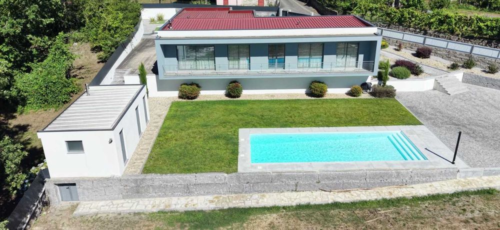 Moradia Térrea T3 com Piscina