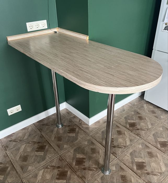 барний стіл/стільниця/столешня з опорами/ніжками