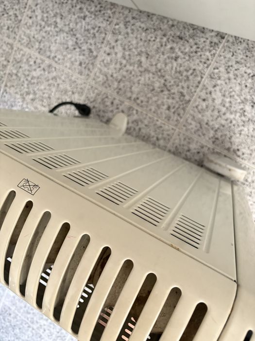 Aquecedor a oleo UFESA